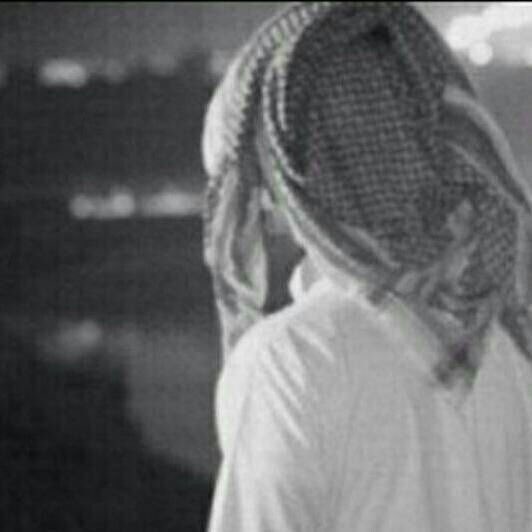 يا قلب فضفض على الأوراق واكتب له
أبيات يمكن يجي صدفه ويقراها
انزف من إحساسك الصادق ورتب له
فوضى مشاعر محب ضاع معناها
 #قروب_الاساطير_للدعم
#قروب_دانه_سهام_للدعم