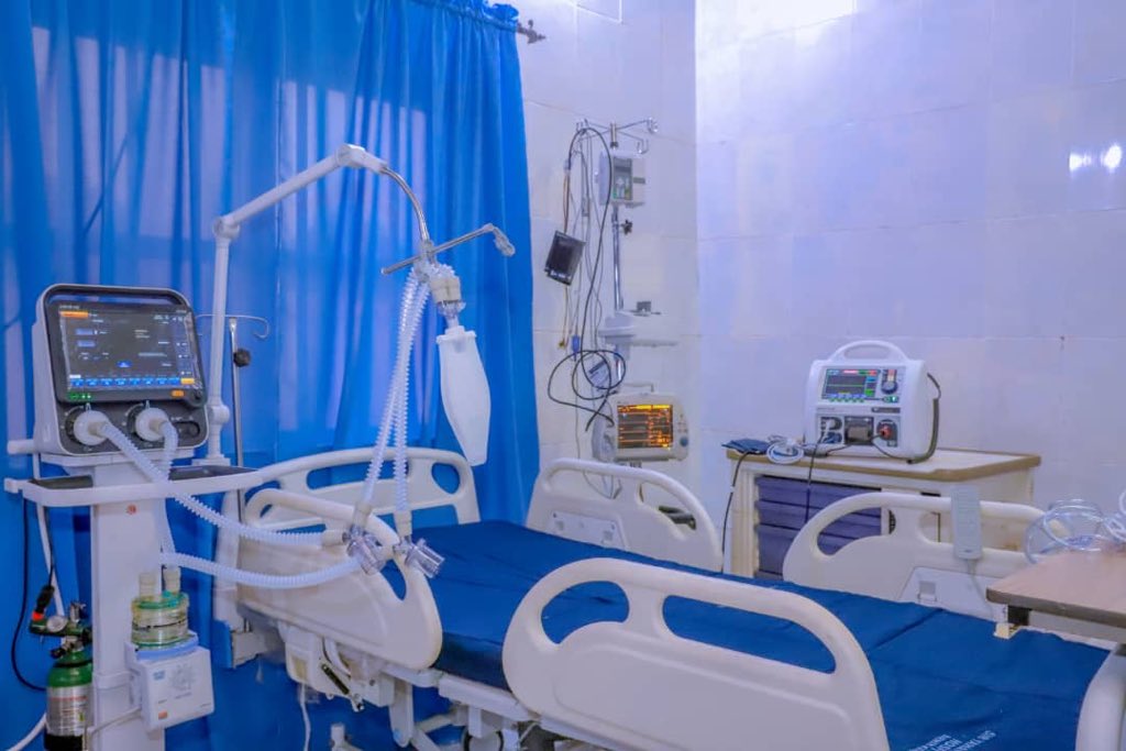 KBStGovt's tweet photo. In the unlikely event that it is required, intensive care facilities exist in Sir Yahaya Memorial Center Birnin Kebbi. To further strengthen our workforce, state employed nurses are currently in training @NatHospital_ABJ. #StaySafeNigeria #coronavirus #COVIDー19 #preparedness https://t.co/qAI9pR6kut