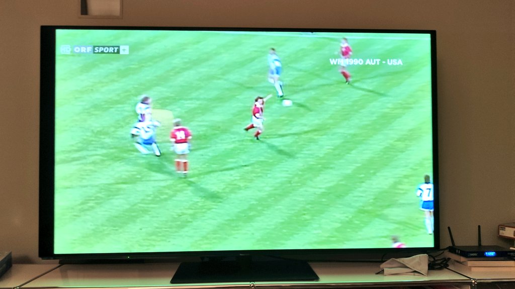 grbhr's tweet photo. Auf #ORFSport+ kommen gerade die Highlights von #AUTUSA von der WM 1990. ⚽ #Pfeffer #Polster #Rodax #Ogris #Lindenberger #Reisinger #Zsak #Artner .... https://t.co/m6gXf7WkNU