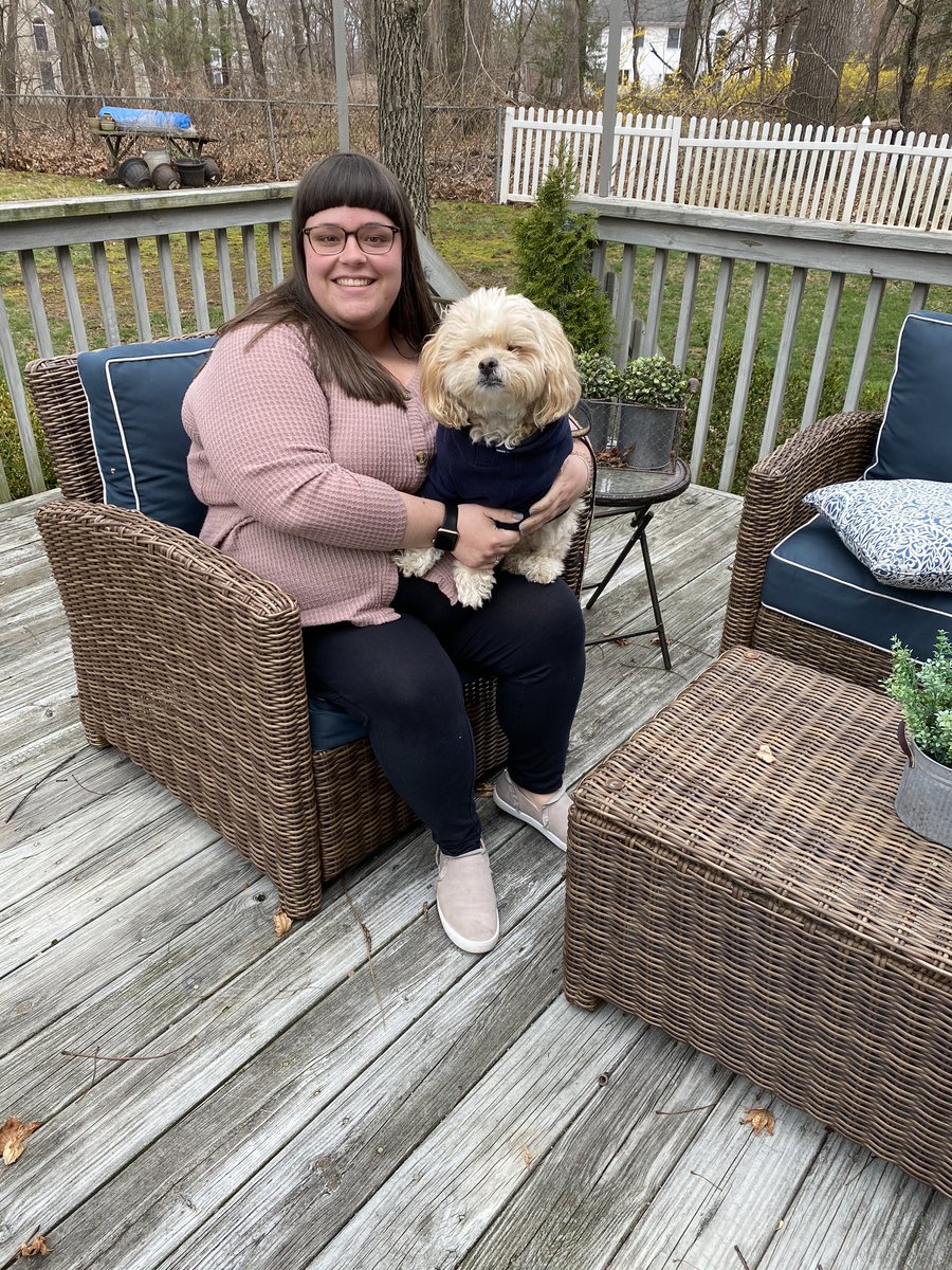 Spending time outside with my dog relaxing in my comfy clothes on Wellness Wednesday! #spiritweek
