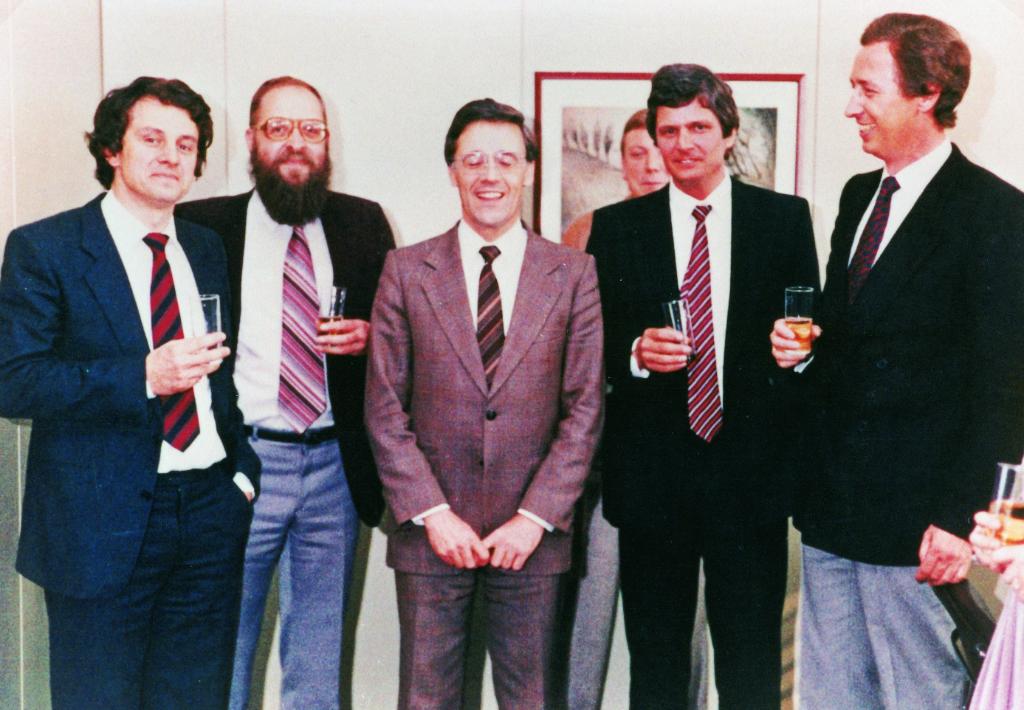 hanahaus's tweet photo. “When we began in 1972, our vision was to build real-time business applications, and we did so in close cooperation with our first customers” - Hasso Plattner, co-founder of SAP and founder of HanaHaus. Today is the mark of 48 Years of Innovation at SAP. Happy Birthday @SAP 💙 https://t.co/RAQidV4um6