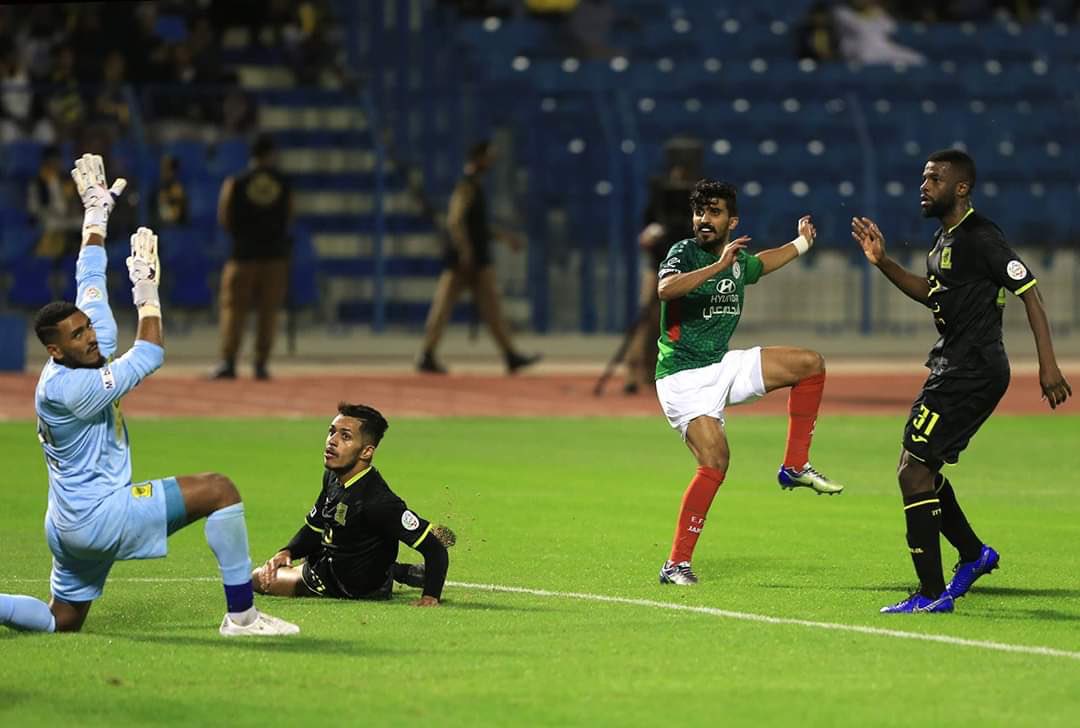 Ettifaq's tweet photo. ⬜️ في أي موسم كانت مباراة #الاتفاق_الاتحاد وكم كانت النتيجة ؟ 

بالتوفيق لفارس الدهناء 💚❤🐎
تتم الإجابة عبر هاشتاق
#تحدي_اتفاقي3
ولاتنس الشروط😎 https://t.co/LxwibfHLe7