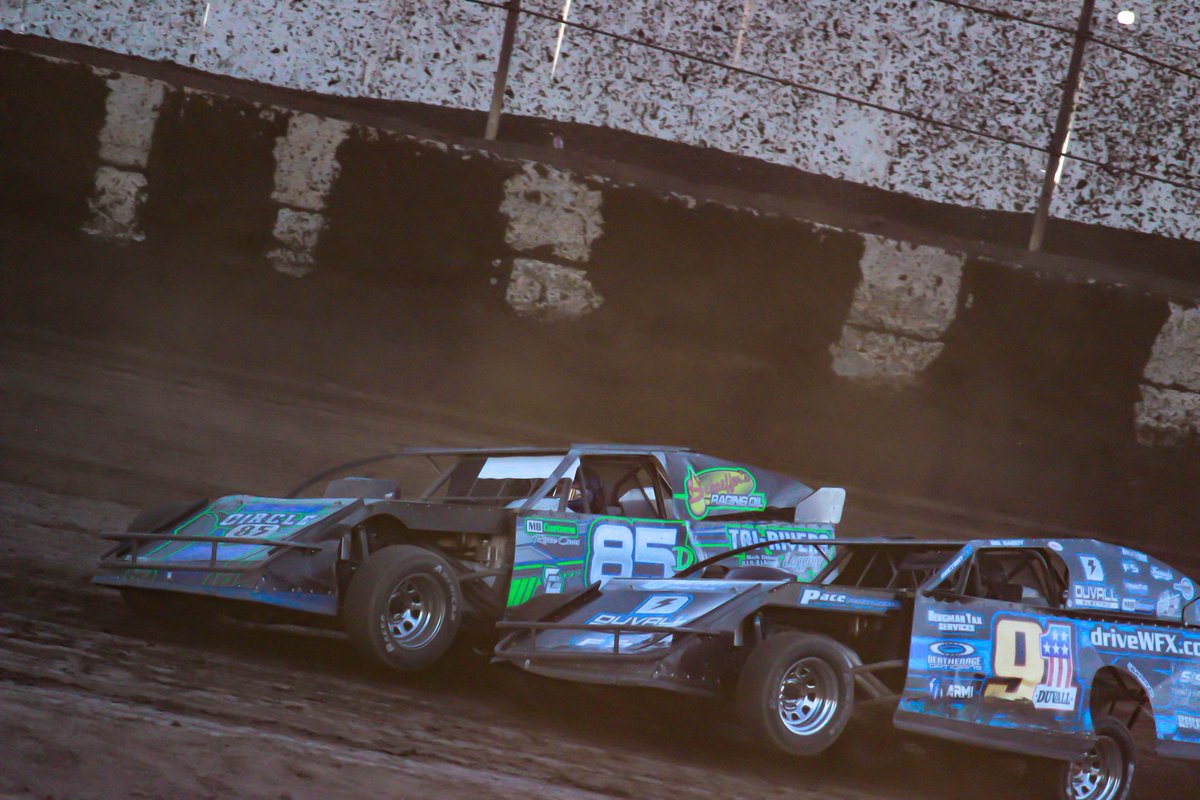 Devon Henry tweet media