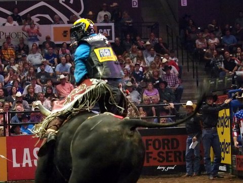 USArurallife's tweet photo. Even though I don't ride as much, my body still feels it. I still use @RealTimeRelief to get relief. I wouldn't endorse it if it didn't work. Check it out at https://t.co/92HCkCzv7A
#realtimepainrelief #painrelief #RTPR #mikelee #bullriding https://t.co/A2cMwYri5A