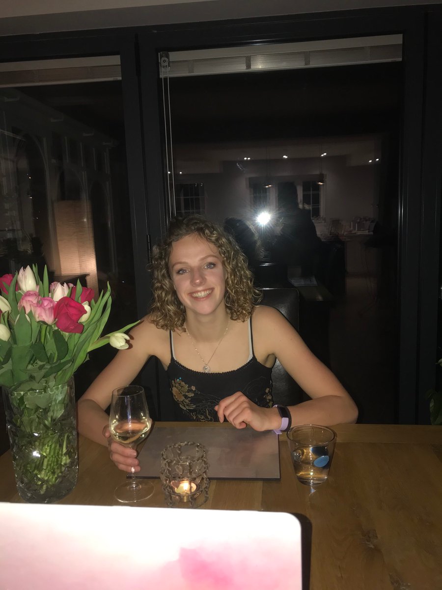 LucyBaxter28's tweet photo. seriously 😭😭😭😭😭😭 corona is keeping these two lovebirds apart on their anniversary so they’re having a facetime dinner date 🥺🥺🥺💖💖💖💖💖💖💖🥰🥰 https://t.co/1c1vMqmJM6