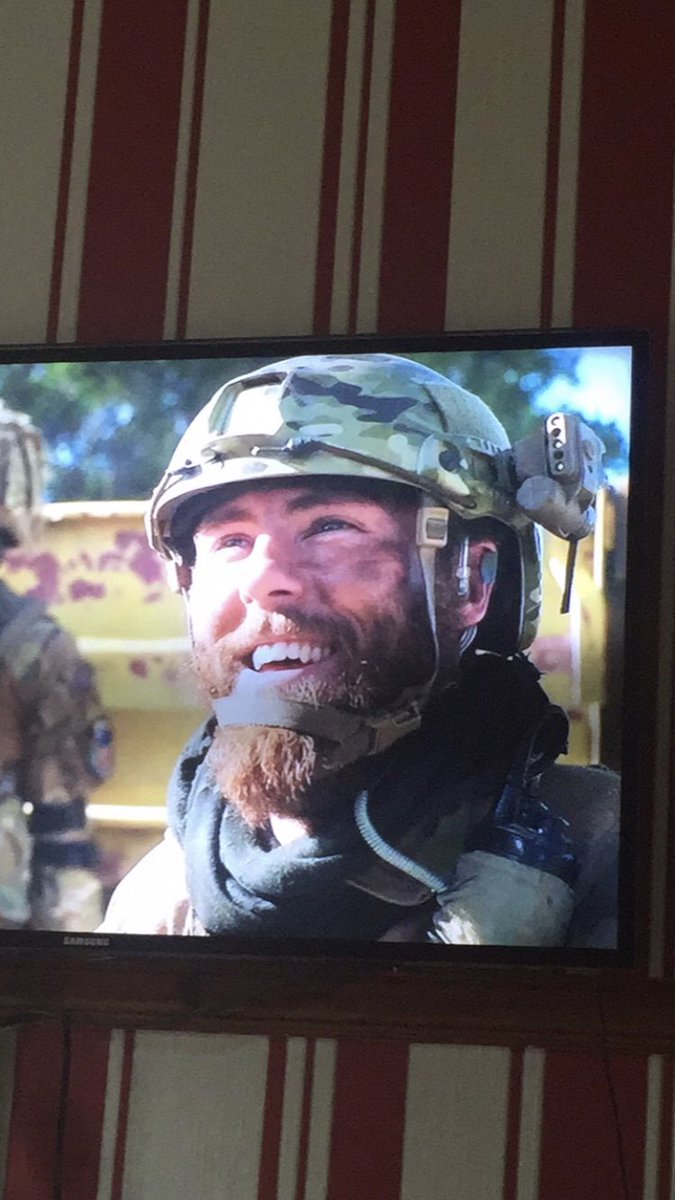SymondsLights's tweet photo. I see a certain someone will make a return next week ❤️ #Spanner #MyLove #2section #OurGirl #SF @182alonso @TonyGrounds @michkeegan @TheOurGirlArmy @OurgirlF @AldridgeArmy @SeanSagar @seanjward @AmyLHickman @KaineZajaz @BattRatters @JackParryJ #ThatBeardThough https://t.co/ijLKEB62Sg