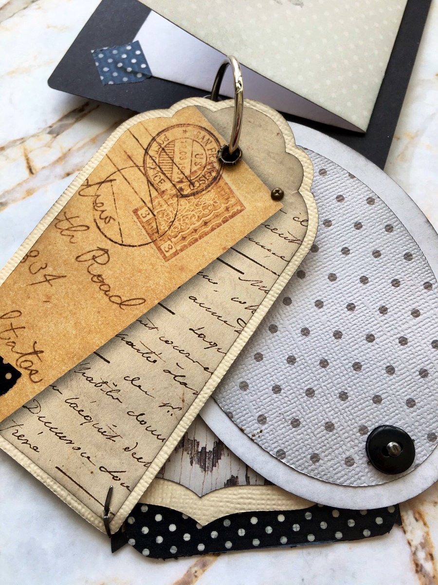 Papercutsnsuch's tweet image. Finished up those tags! #HandmadeEphemera #journaltags amzn.to/2ysjV5J
