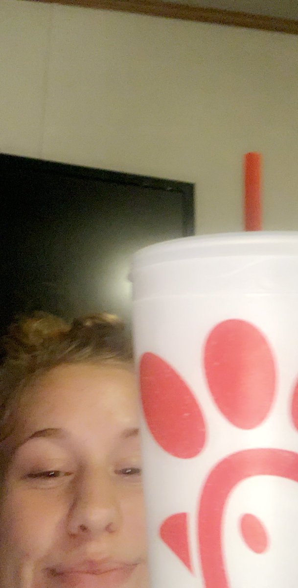 mallory_germany's tweet photo. i don’t have a pet 🥺 so here’s my cfa 🥰 #WEAREHUDSON #StayHomeSaveLives #HUDSONNHS https://t.co/YZV7PPrtrx