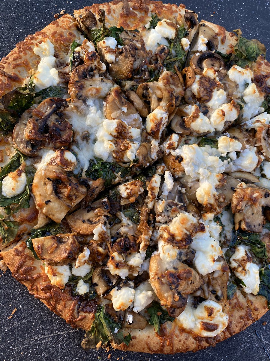 THEwarriorchef's tweet photo. I came home to Mrs Chef making this #vegetarian #pizza. It has #goatcheese #balsamicvinegar #spinach #mushrooms #oliveoil #garlic #mozzarella #parmesancheese and #crushedredpepper We will post the recipe soon! #warriorchef #comfortfood https://t.co/NUIvvekUaO