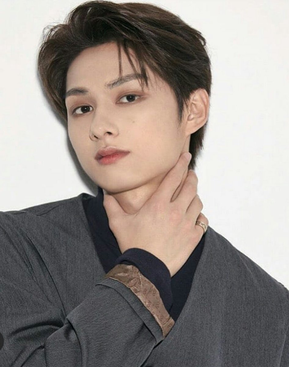 джун из seventeen. джун севентин. джун севентин. вэн джунхуэй seventeen. джун севентин фотокарточка.