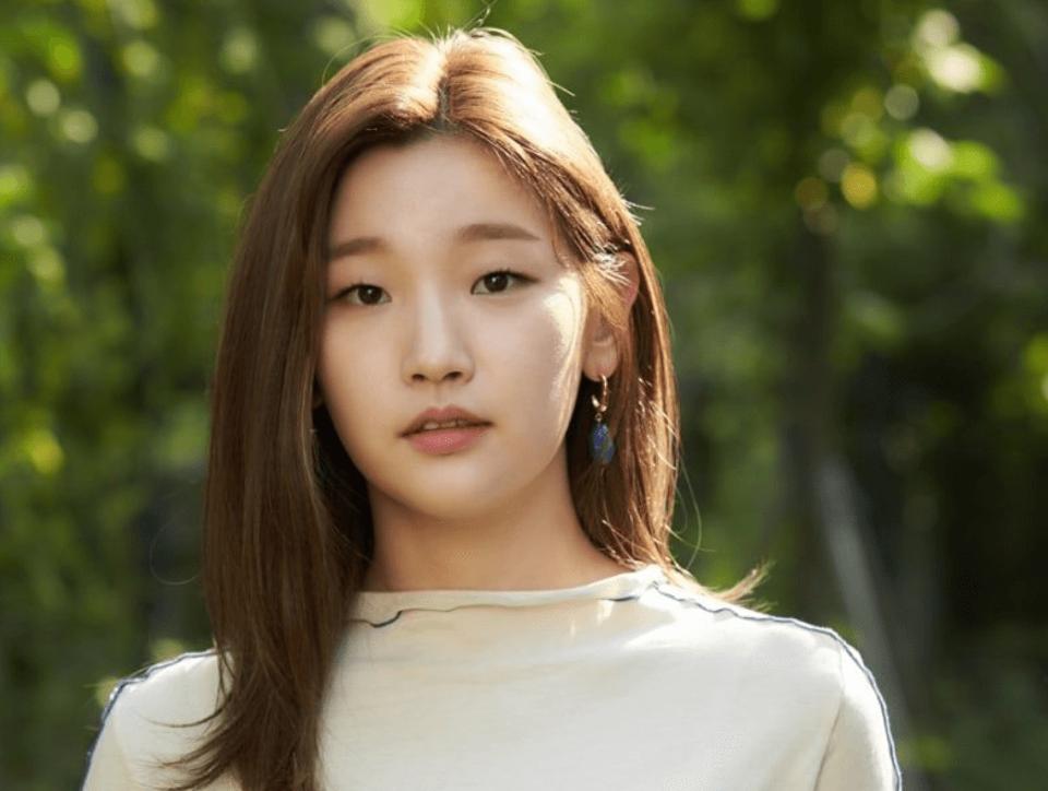 Cinemaniac94's tweet photo. My life long mission is to marry Park So-Dam and have blasian babies...#WednesdayConfessions

P.S - I lost a bet to my cousin and had to tweet this. It's true tho... https://t.co/gWI4e9fe7M