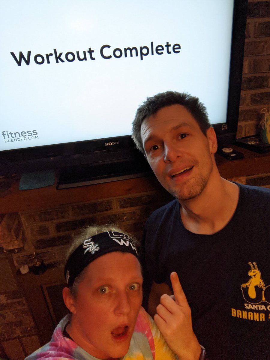 This one was definitely sweaty! #conradyjaguarsathome #conradyfitfam #sweatyselfie