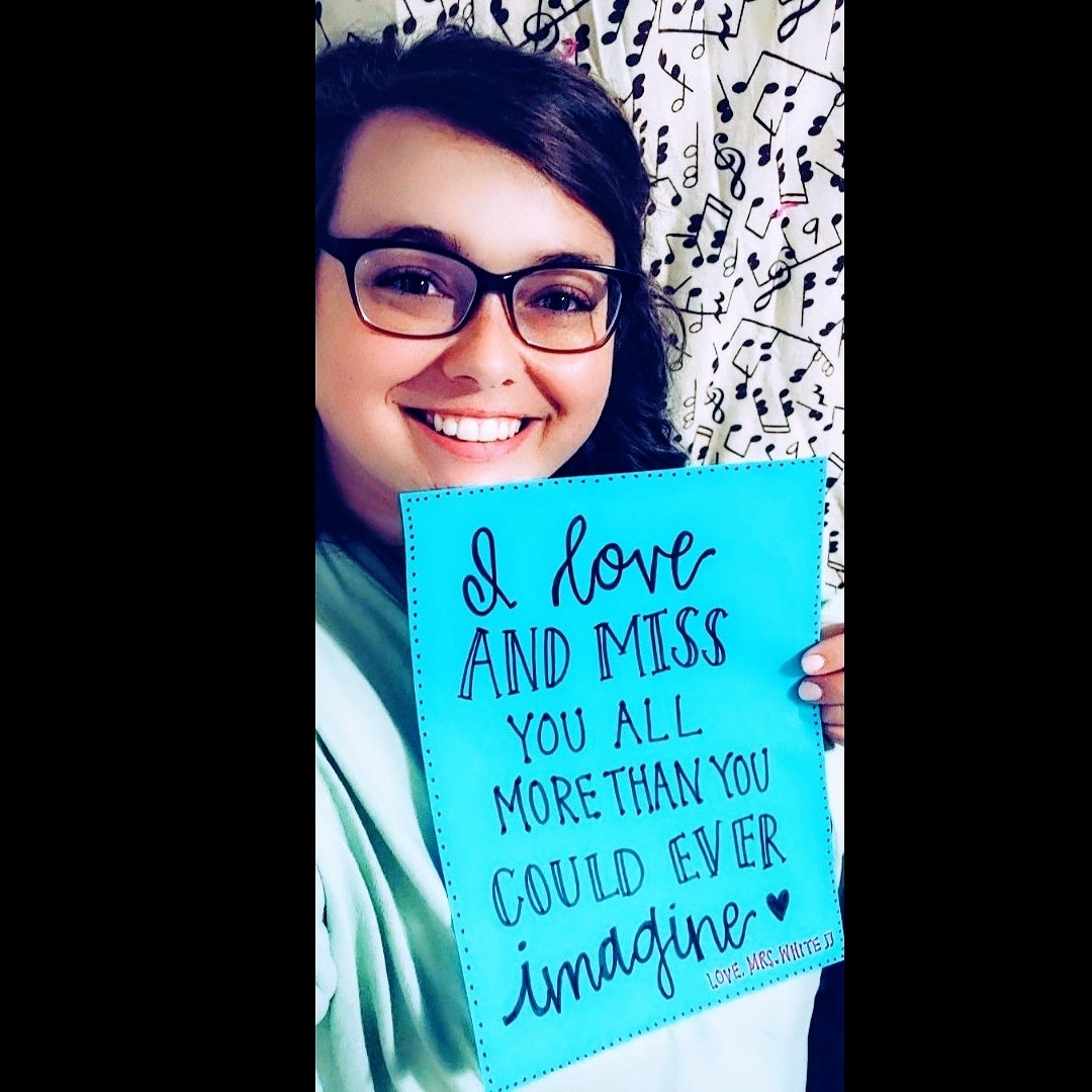 MrsWhite_Music's tweet photo. I MISS MY BABIES SO VERY MUCH! 💙💙💙 #DistanceLearning #AustinGoing4Gold #MusicMama #TylerisdFineArtsRule #AddValue @austintylerisd https://t.co/nX8g0pIC7c