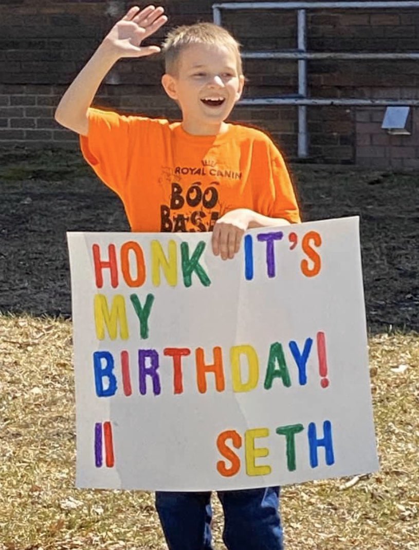 ms_mackenzie21's tweet photo. It was a blast getting to see so many smiles from students, colleagues and community members! #MoringsideEagleSTRONG 🧡🖤 https://t.co/wU27WiEtvS