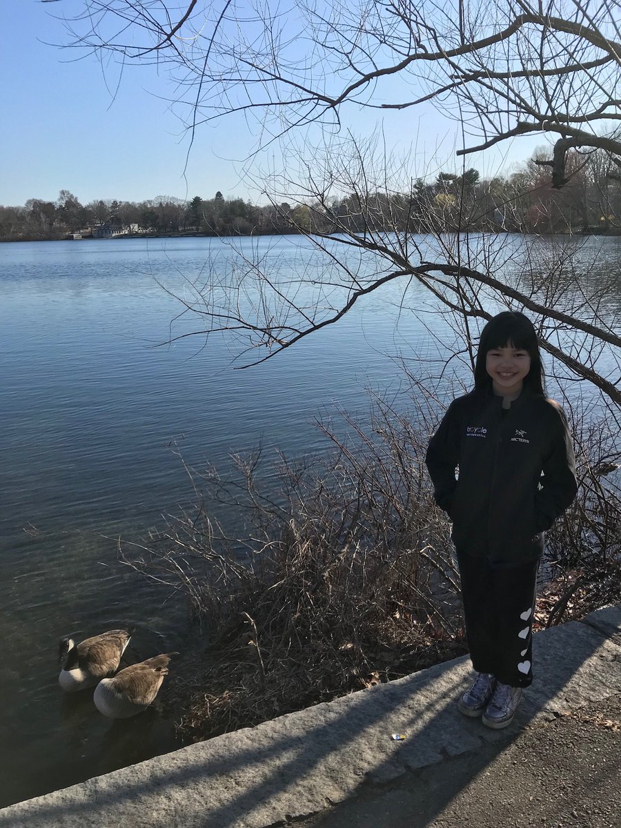 chloechuk's tweet photo. Crystal Lake. #newtonma #boston #getoutside #crystallake #newtoncentre #coronalife #covid19 #coronavirus #crystallakeconservancy https://t.co/ZfV85A2qcF