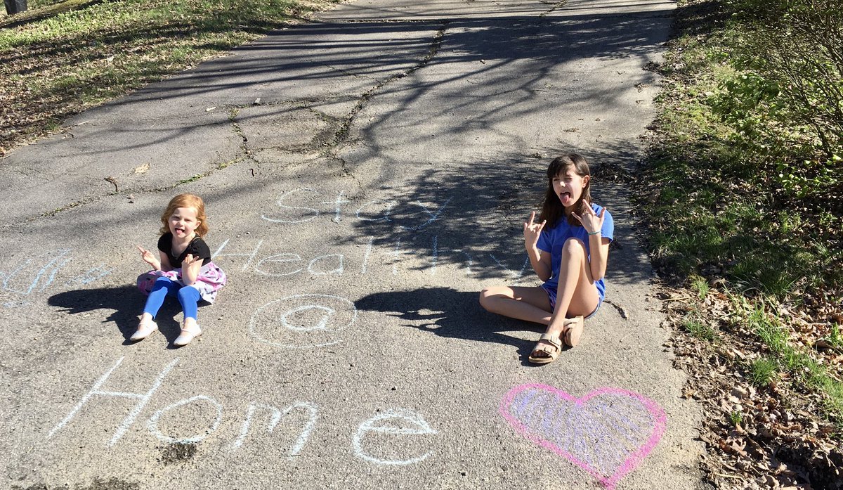 andrealeepeace's tweet photo. Staying #healthyathome we had planned to spend spring break in FL, but instead we are #TogetherKy as a part of #TeamKentucky https://t.co/PAcj6SOUCx