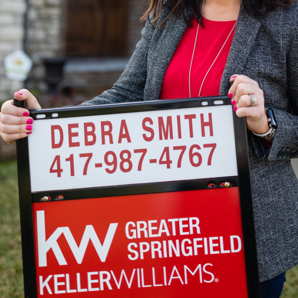 DebR202's tweet photo. If selling your home is a major priority, let's talk listing strategies today! Feel free to pick up the phone -- I'm always available. 📲: (417) 987-4767 https://t.co/mRJL0ad06y
