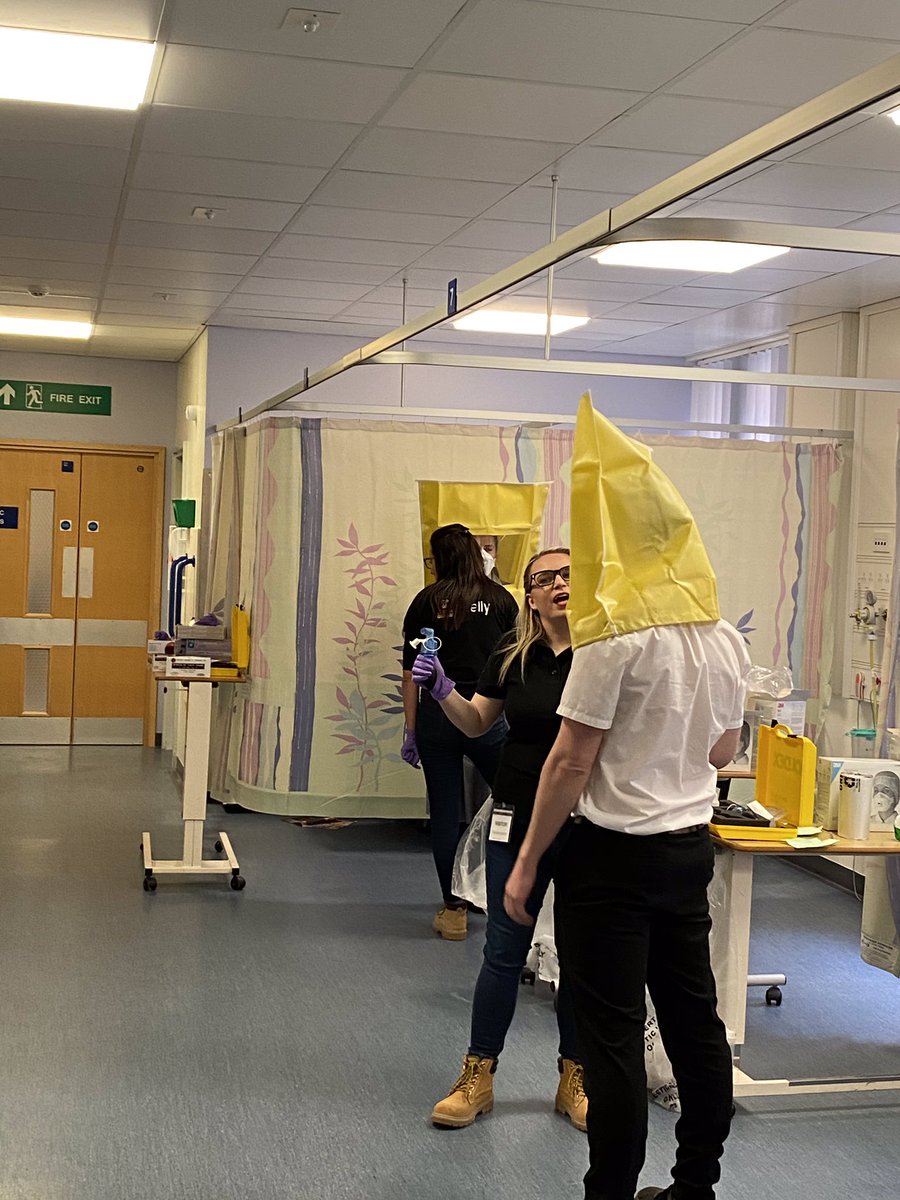 hilarywinch's tweet photo. Thank you to @ConorDCR for bringing an amazing team of ‘fit testing’ experts to @NNUH today to support us in ensuring staff are safe and feel confident whilst wearing their PPE. We look forward to having you back with us on Friday! #thankyou #supportingNHS @DrNancyFontaine https://t.co/jU8unepYty