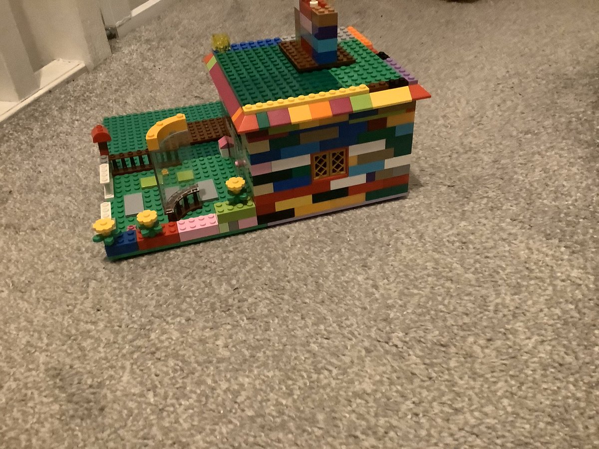 Clithero_Doe's tweet photo. @HillTopCE #WellbeingWednesday Ralphy made a Lego house with his mummy 🏠👩‍👦❤️ https://t.co/lTApbzuWzH