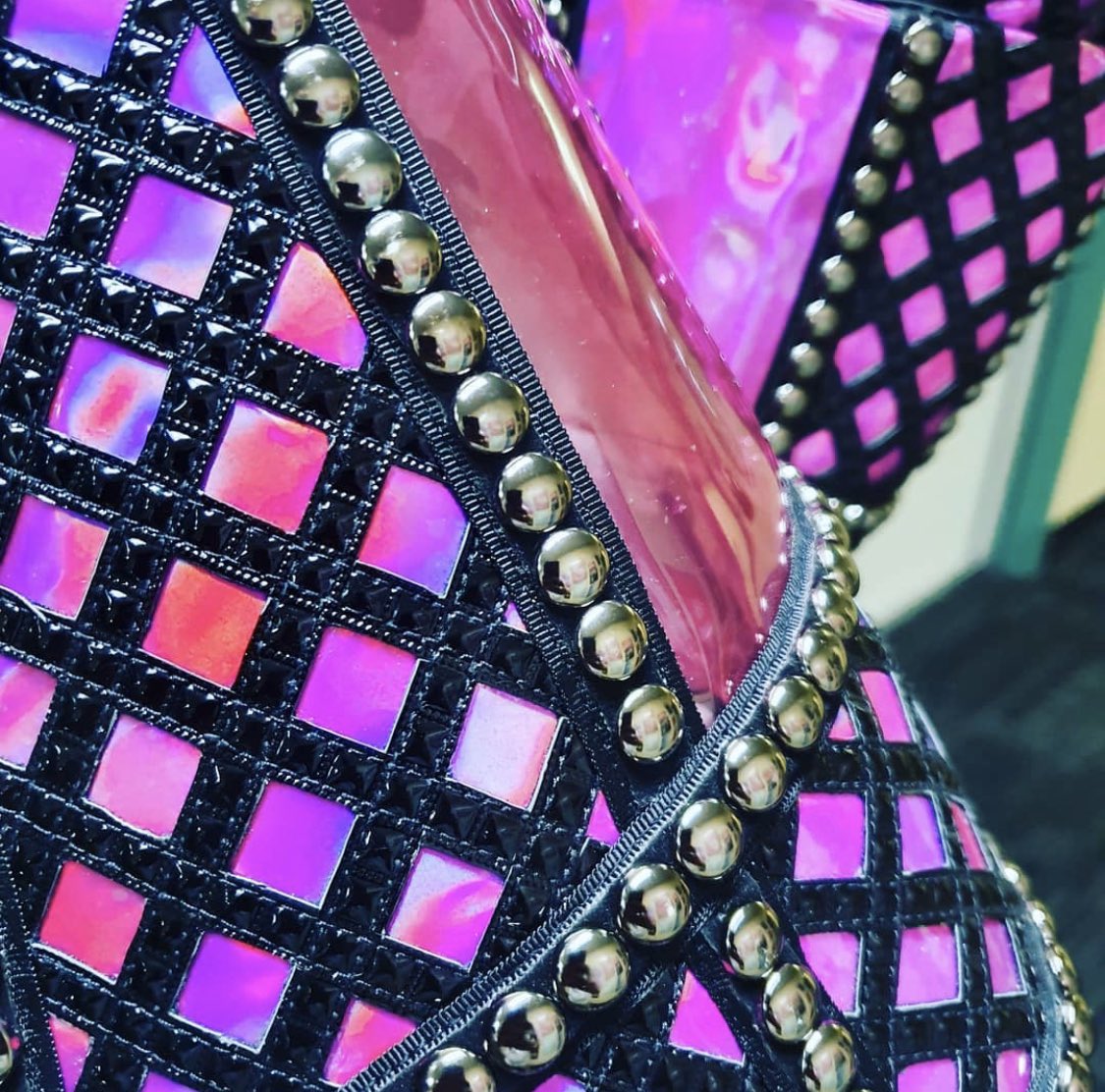 thequeendomcast's tweet photo. Guess The Guest! Who will be joining us for Episode 9 of the podcast?#queendomcast #sixthemusical #sixthemusicalau #sixbroadway #sixcruise #queendom https://t.co/9aOv8WbYNY