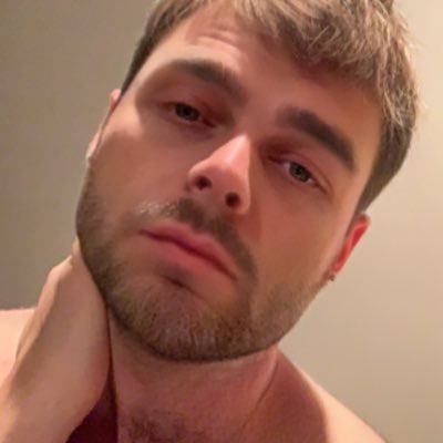 McCullaugh90's tweet photo. Thinking of @JeffreeStar #NewProfiePic https://t.co/w2mLIqkHJ5