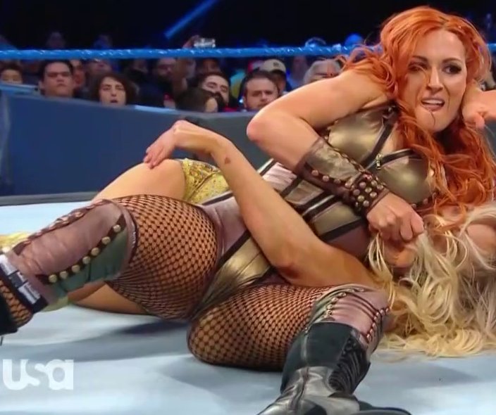 WWEPPorn™ on X: Becky Lynch getting ready🔥 #Raw #WrestleMania