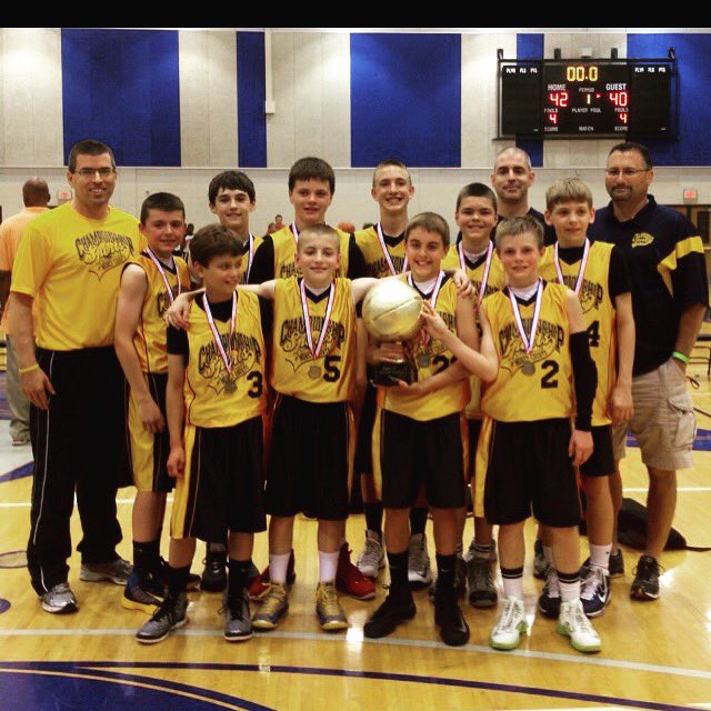 bkflann's tweet photo. @DanWizner @sjcoachwade @kmr_2011 @jthel2 I was nominated by @DanWizner. Once nominated you have 24 hours to respond and/or donate $20 to a local charity. Then nominate 4 coaches. Post a picture of you coaching. I nominate Coach Huber at @SHSbluejayhoops, @sphumm13 @ Alma, @jr5charb w/Champ Sports, @ptheisen5 @ SHA. https://t.co/aAMKhmdXBC
