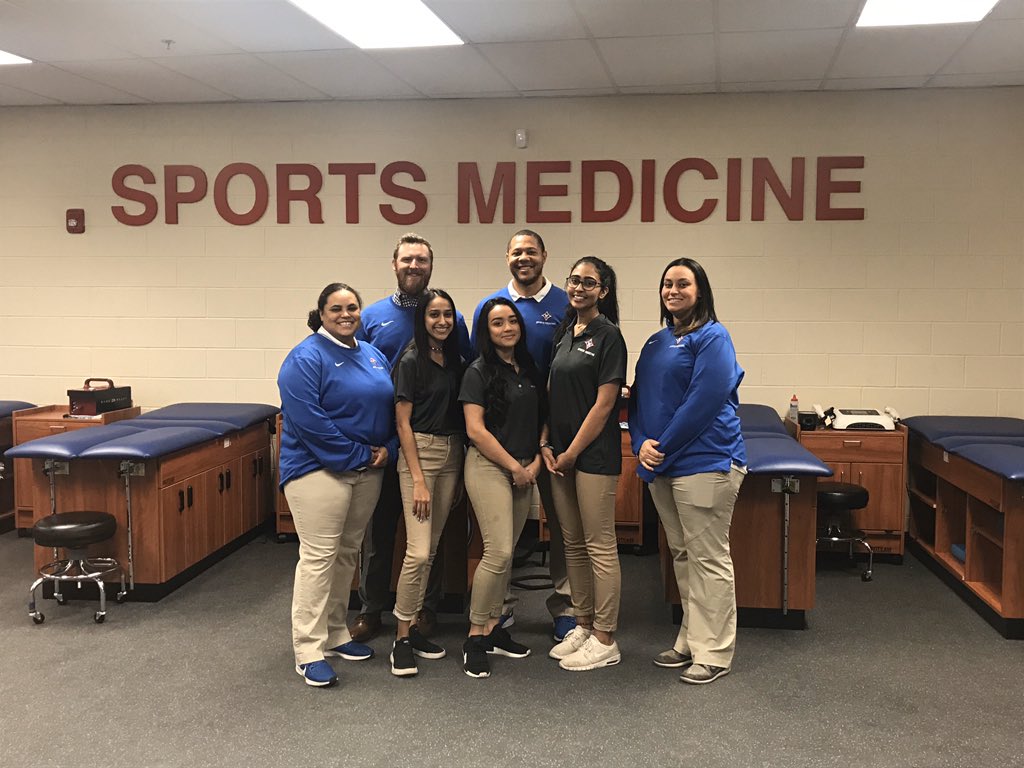 WaltonSportsMed's tweet photo. Governor Kemp delivered some tough news to swallow. All I can think about are my students, especially my seniors. All of Walton Community please retweet this post, adding your pictures and share memories of your program and amazing students. https://t.co/vFuJZcVYMZ