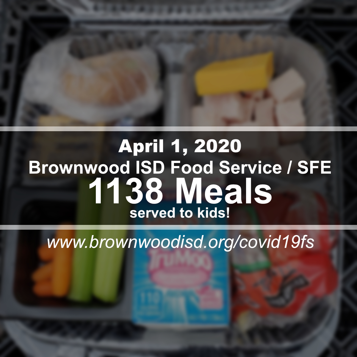 The Brownwood ISD School Nutrition Department continues to knock it out of the park with a "grab and go" service feeding kids with a range of meal options! brownwoodisd.org/covid19fs #BISDSchoolNutrition #SFE #BwdPride