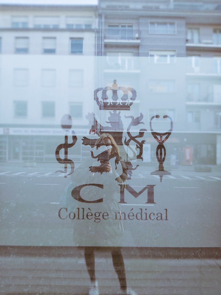 devilletklein1's tweet photo. #Luxembourg Collège #Medical https://t.co/1uc8NGqfqE