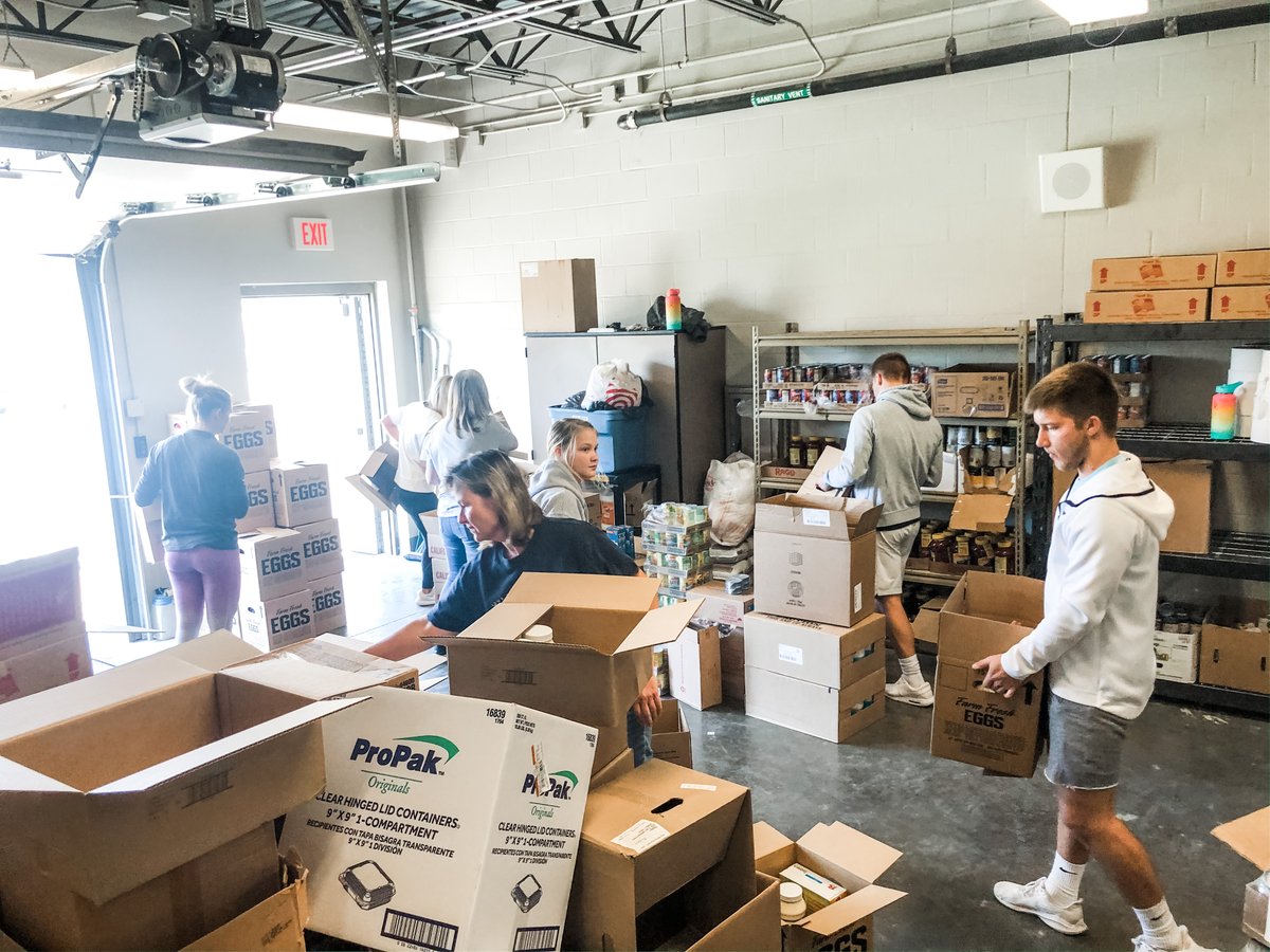 WintersetSchool's tweet photo. 100 boxes are ready for families at the Paw Pantry.  They will be given out on Thursday - 3:30-5:30pm at Winterset Middle School.  Drive up to the west parking lot to pick up. https://t.co/e5gl3k2GT8