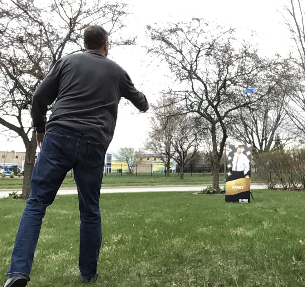 TeamPearson19's tweet photo. I got my steps in throwing the frisbee with #flatpat. Very anticlimactic. https://t.co/FGtCjz7myV