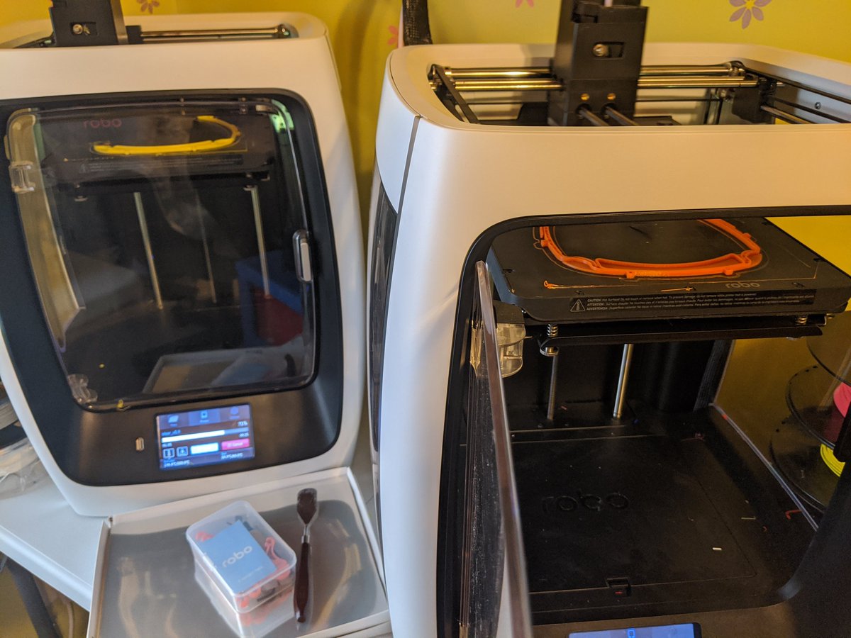HeatherRobotham's tweet photo. This is why teachers throw nothing out! Old transparencies to the rescue. First batch of face shields headed out to help protect our healthcare workers. Plastic and 3D printer use donated by WPS. Prototype modeled by CHS #Classof2020 @ckrobotham. #bettertogetherWPS https://t.co/UHW503KLNu