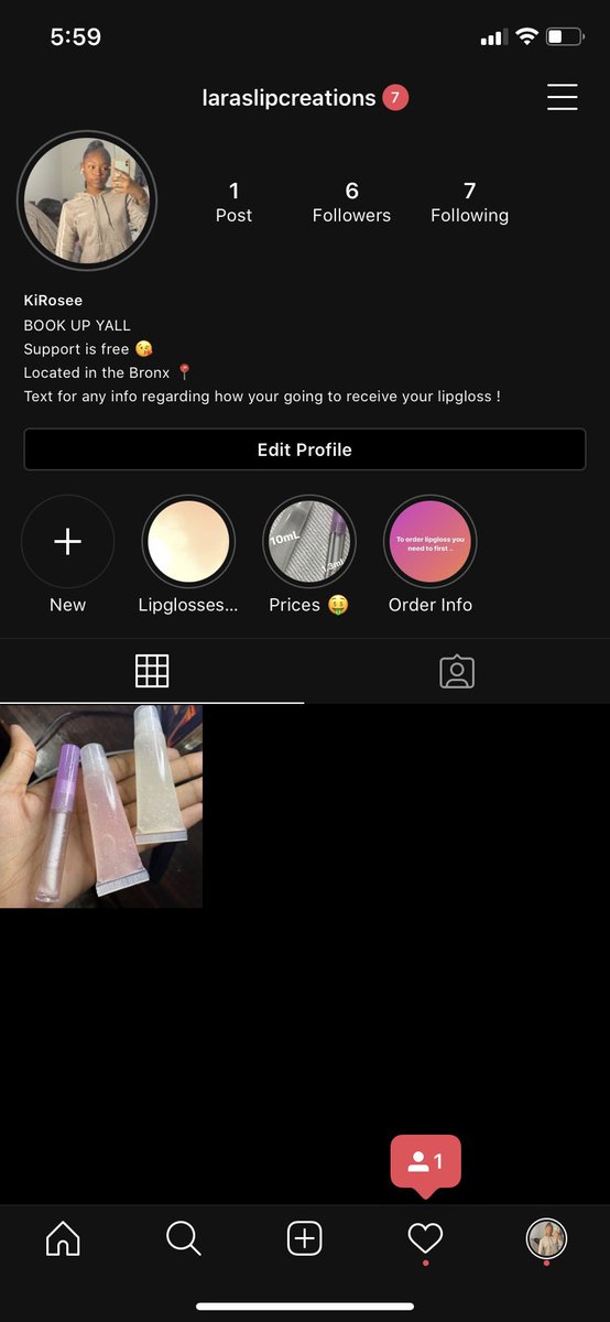 rosee_ki's tweet photo. Go follow my lipgloss page , pls and thank you 😘 https://t.co/FlkEjTWBYV