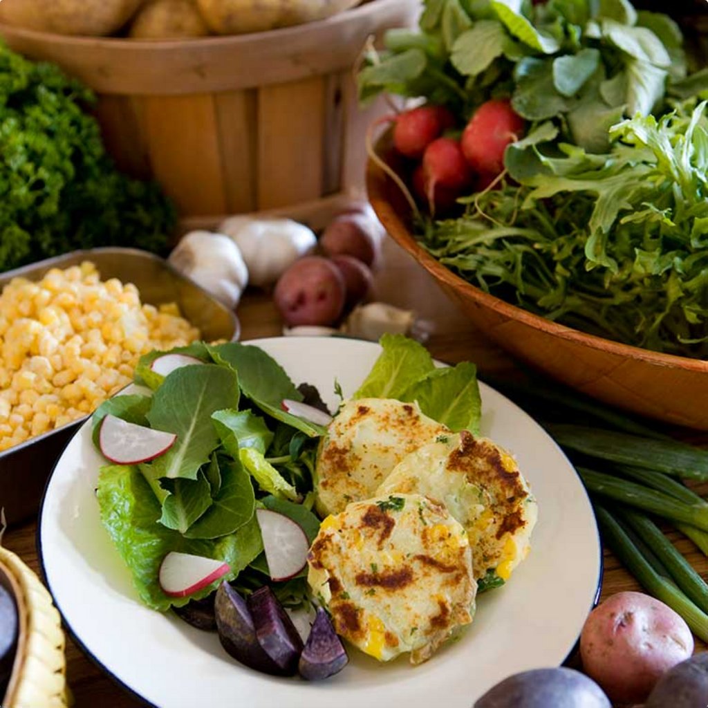 CWKSantaFe's tweet photo. Not sure what’s for dinner tonight? 
Why not make Llapingachos! 
More than a fun word, these potato patties come from Ecuador.  Try serving them with New Mexican red chile sauce and an egg if you like! Head to the Cooking with Kids website for this recipe and dozens of others! https://t.co/bJKSIAzd46