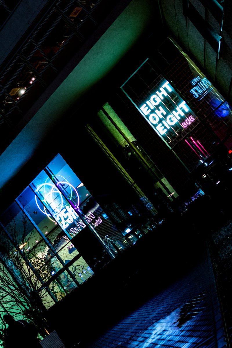 CryxDx2's tweet photo. For those who just can't visit Berlin because of the situation...
I replace my midnight pictures of Life is Strange for a few pictures of Berlin. 
#berlin #germany #visitberlin #photography #art #lights #pictureoftheday #buildings #StayAtHome #wirbleibenzuhause #lightsofberlin https://t.co/wcbe0VbRGZ