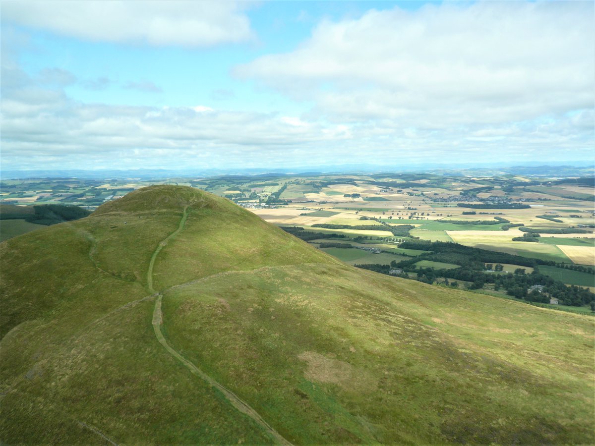 4/4 Studying, writing and digging early medieval Scotland since the 1990s, I was first aware of  #EastLomondHillfort in work of the late Prof Leslie AlcockFor community heritage projects, in terms of education and historic environment, best outcomes are based on strong research.