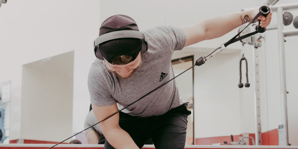 CWURecreation's tweet photo. Staying physically active can be difficult in these uncertain times, but we can get creative and configure a personalized gym at home! Weights can include: water jugs, a rock, a stump/piece of fire wood, or anything else you can come up with! Stay-tuned for more alternatives! https://t.co/Ds5BzgXJWt