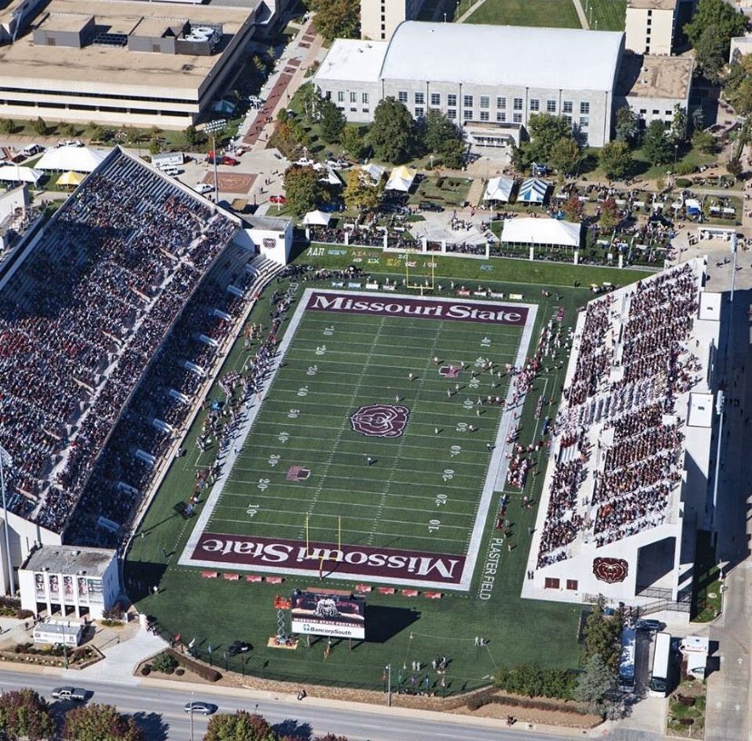 NormDJr9's tweet photo. ✞
After a great conversation with @CoachBPetrino I’m Blessed and Humbled to receive a D1 offer from Missouri State University #WaketheBears 🐻 https://t.co/gKapDlpzTQ