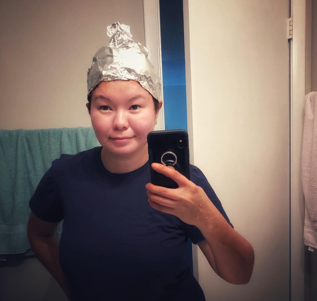 Follow me and protect your brain from aliens 👽👽👽....😂😂😂 #aselkochevnik #brainhackers #aliens👽 #haircoloring #brainprotection
instagram.com/p/BgRUZkElN6V/