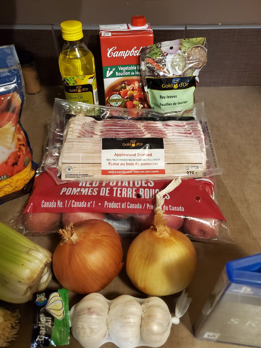 boss_eats's tweet photo. Getting ready for this weeks gaming inspired recipe. Any guesses on what it might be? 🤔⚔ -

#ps4 #skyrim #elderscrolls #bethesda #videogames #gaming #food #eats #bossbattle #cuisine #eating #eat #gamestagram #playstation #xbox #nintendo #nostalgia #fandomfood #videogamerecipes https://t.co/yTU3LrGe7c