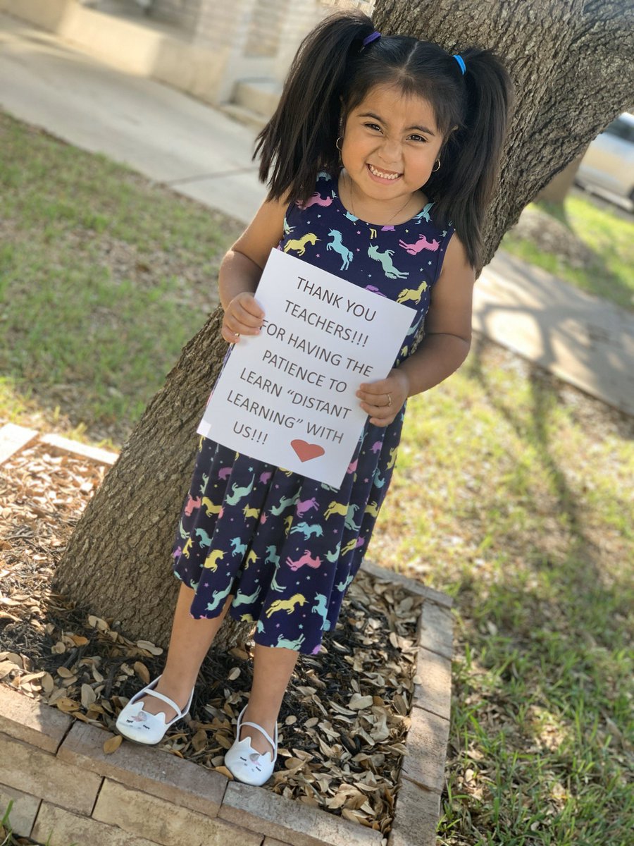MissFloresPkIa's tweet photo. @NISDMurnin #MurninSpiritWeek
Wear Neon/Bright colors write a message to brighten someoneโs day. This is Kindergartener Courtlynn Jane Flores she would like to thank all Teachers for having the patience while we all learn distance learning together๐
@NISD https://t.co/U4AZy9s0LD