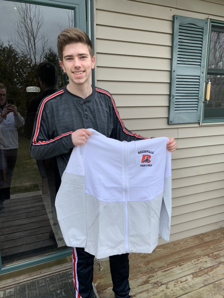TeacherButler's tweet photo. The season may be on hold, but after 30+ deliveries the Reedsville Track &amp; Field team is all set with new swag! https://t.co/NyZgKwatdE