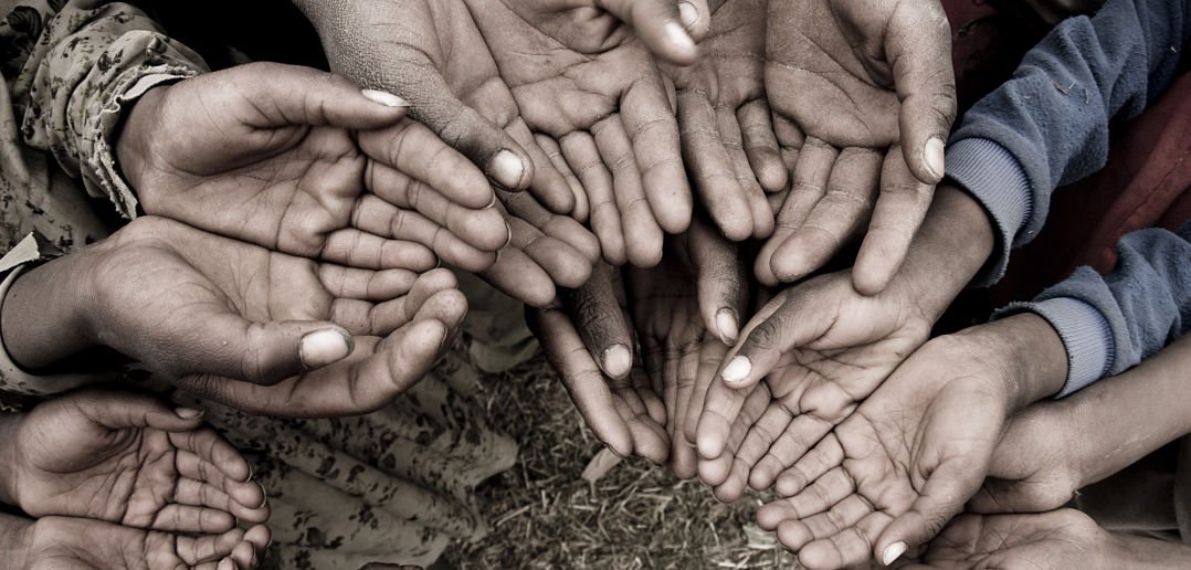 FingazLive's tweet photo. ACCESS Forex on Thursday committed an initial US$200 000 to assist the most vulnerable sections of society and communities across Zimbabwe who are reeling from the negative impact of drought and coronavirus pandemic.>>>https://t.co/Q02HgpDDtB https://t.co/bEfOj07Gea
