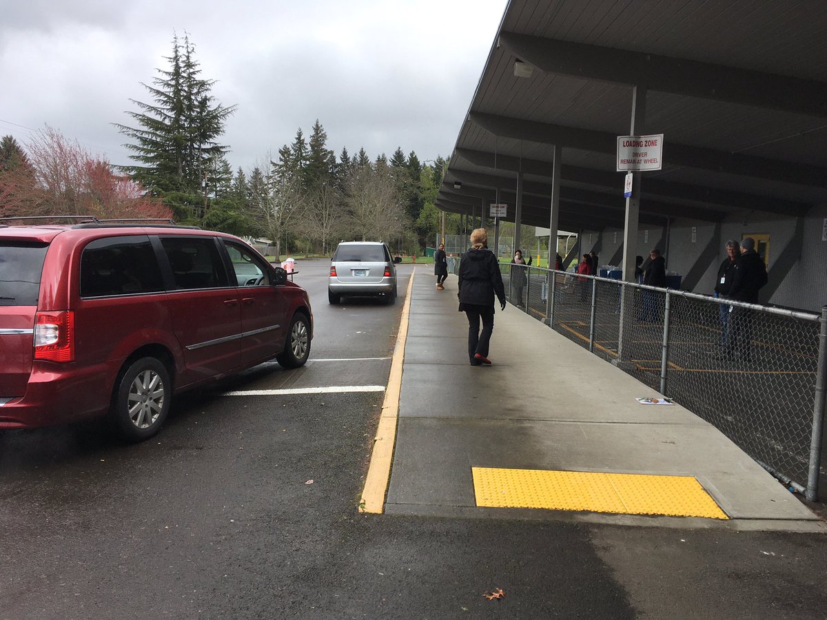 Chromebook preparation and distribution at Fir Grove Elementary to support #DistanceLearningForAll. Huge shoutout to BSD IT folks for arranging the impossible in a few short days! #BSDfutureready <a href="/BeavertonSD/">Beaverton Schools</a>