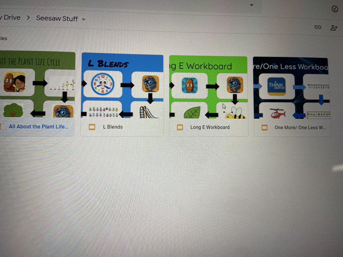mindy_arriaga's tweet photo. Whoever shared the workboard idea on @Seesaw using @Google  Slides...THANK YOU!!! Just made 4 for next week. This is my new go to for distance learning. #iteachk #distancelearning #theNEISDway https://t.co/6tah5zosS0