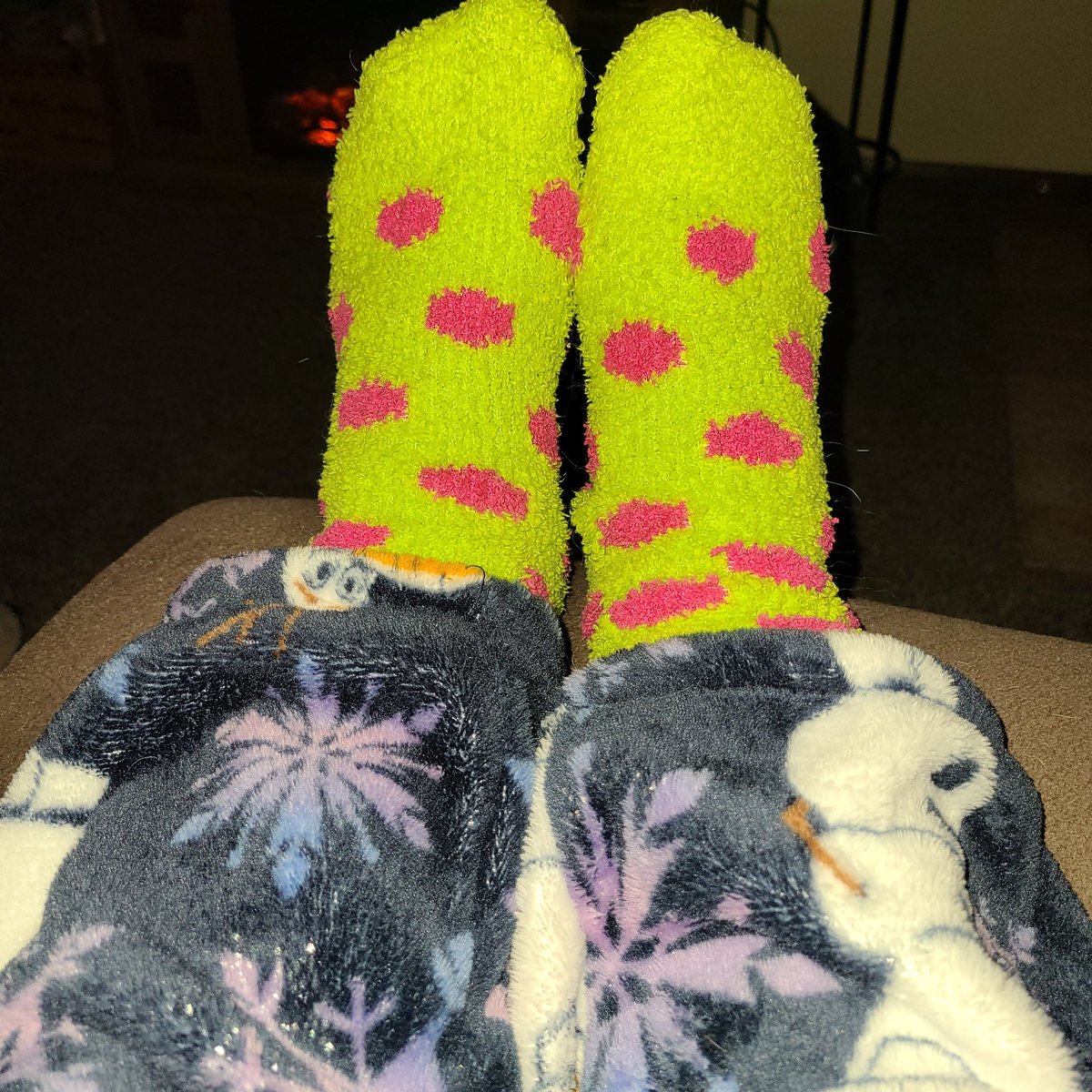 Norris Virtual Spirit Week...Crazy Sock Day! <a href="/OPS_Norris/">Norris Middle</a> #redbirdsrise #itsaredbirdthing