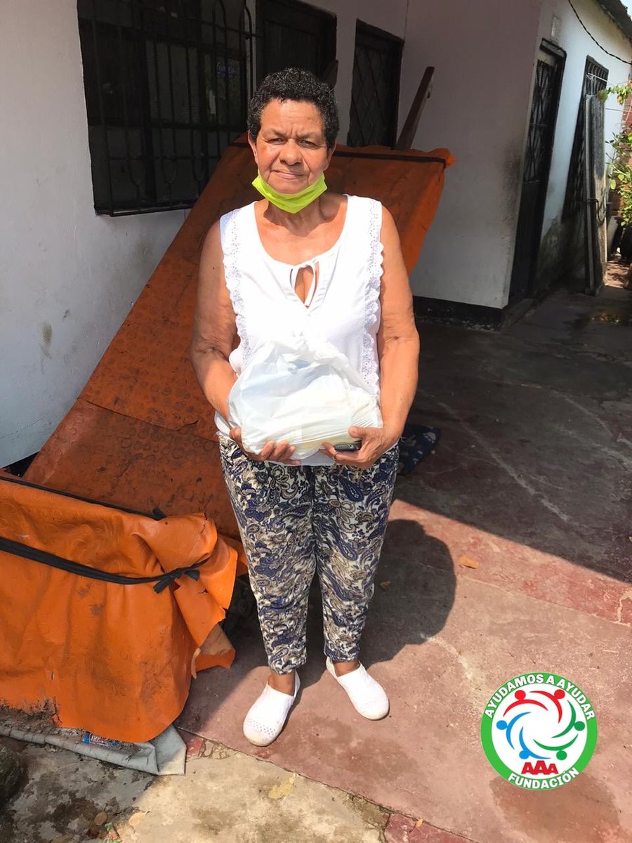 FUNDACIONAAA's tweet photo. Dios es bueno!!! Evidenciando su grandeza al permitirnos brindar una ayuda solidaria a quienes lo necesitan!! #AyudamosAAyudar https://t.co/1T111iKHuh