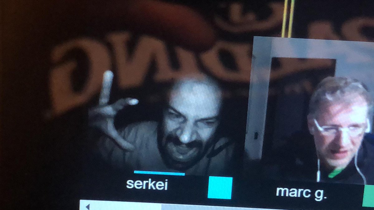 Sergis78's tweet photo. Mooolt feliç d'haver-me estrenat dirigint dues partides de rol acompanyat d'aquest grandíssim grup d'amics! 🤘🏻🤘🏻🤘🏻Quina manera d'acabar la darrera sessiò! Emocionat al màxim! #ratasenlasparedes #signoamarillo #brutal https://t.co/502LCHLjqv