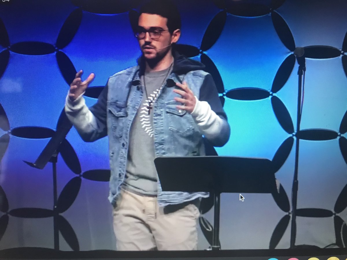 BHSBaseball_W1N's tweet photo. S/O to 2019 grad and former BHS baseball player Zach Dye for preaching tonight for Youth Group at New Hope Community Church. He is majoring in Youth Ministry. Great job Z! ⚾️ ✝️ https://t.co/60oqNU789Q